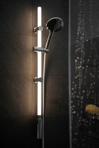 WENKO Duschstange "Brausestange mit LED Beleuchtung", Länge: 74 cm, Warmweiß, inkl. wiederaufladbarer Einheit