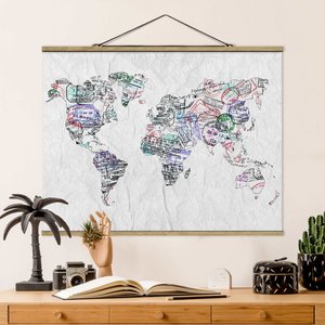 Stoffbild Karten mit Posterleisten - Querformat Reisepass Stempel Weltkarte