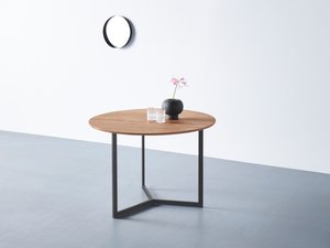 andas Esstisch, Tischplatte aus massiver Eiche, FSC- Massivholz, Gestell aus Metall