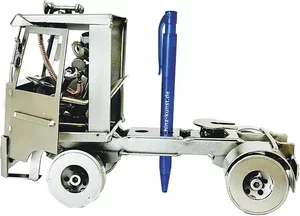 Modell Trucker als Stiftehalter