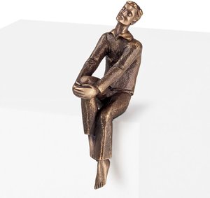 Sitzende Gartendekoration - Junge aus Bronze oder Aluminium - Puer / Bronze