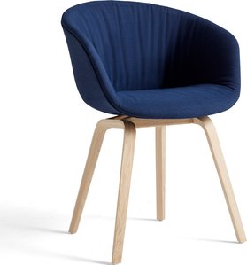 Stuhl About A Chair AAC23 Soft Water-based Lacquered Oak