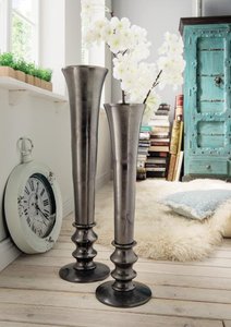 Vase 60 cm hoch Aluminium Vintage Schwarz